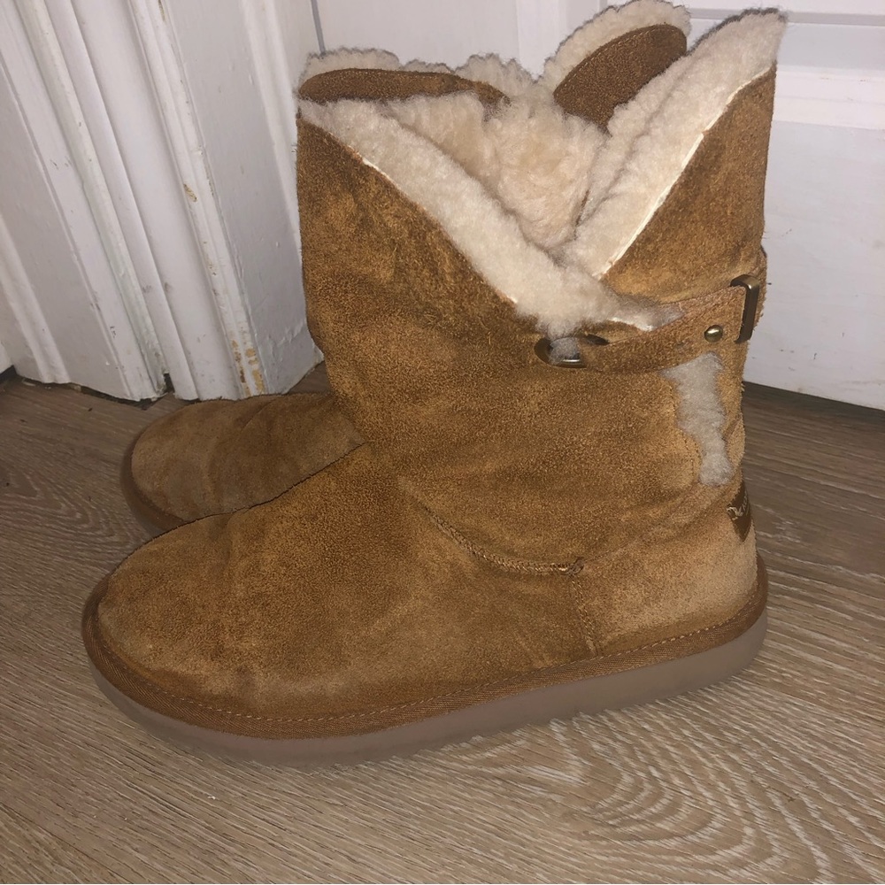 Koolaburra by Ugg ladies winter boots size 9